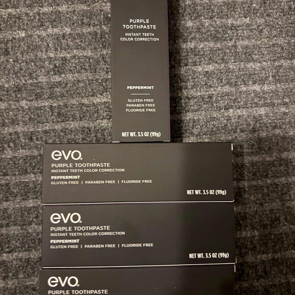 4 Evo Purple Toothpaste